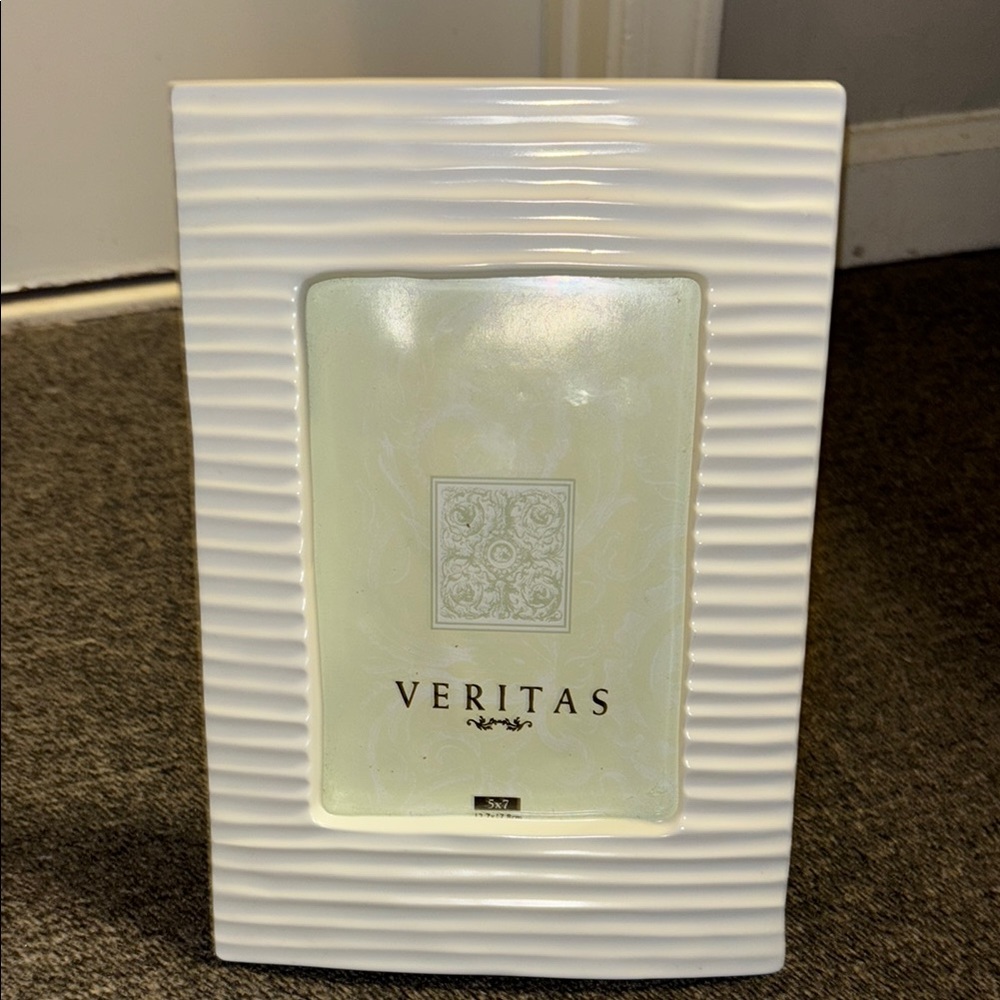 Veritas White Picture Frame Modern Accent 5X7